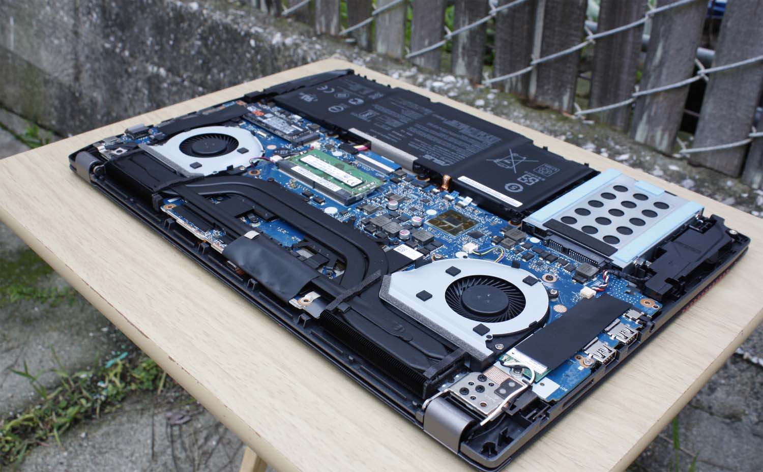 Замена или ремонт видеочипа ноутбука Compaq в Энгельсе